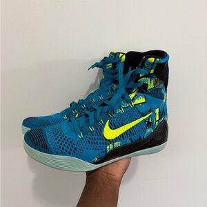 Nike Men's KOBE 9 ELITE PERSPECTIVE